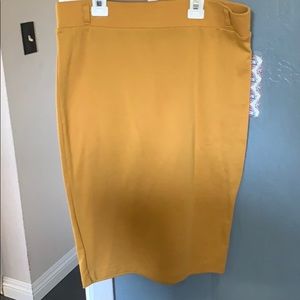 Midi pencil skirt